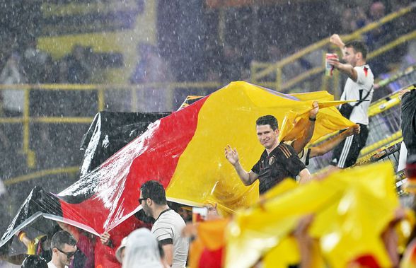 „Baie” în ploaie, încălzire după răcire + Ce a făcut Neuer chiar înainte de start » 9 detalii de pe stadion de la Germania - Danemarca
