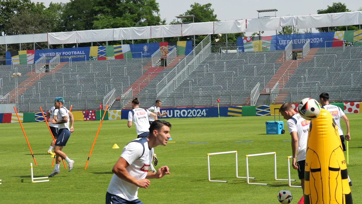 Olandezii sunt impresionați de povestea unui „tricolor”: „A lucrat la fabrică, iar acum e cel mai bun la Campionatul European!”