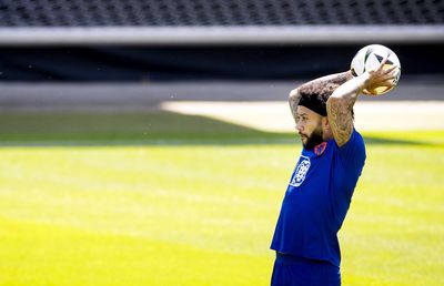 Îl mai recunoști? Memphis Depay și-a schimbat total look-ul înaintea disputei cu România de la Euro 2024: „Și prietenei mele îi place!”