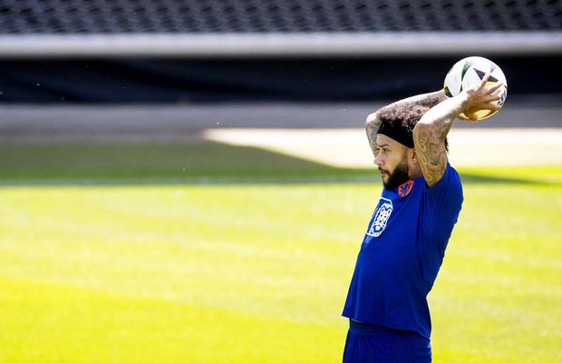 Îl mai recunoști? Memphis Depay și-a schimbat total look-ul înaintea disputei cu România de la Euro 2024: „Și prietenei mele îi place!”