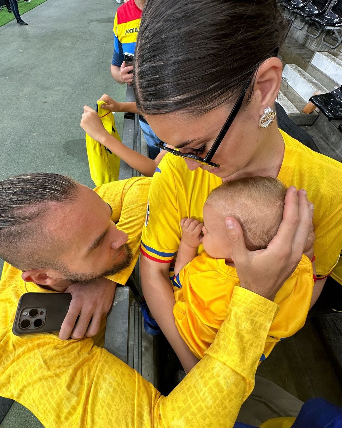 A cucerit internetul! Cel mai mic suporter român de la Euro 2024 e nepotul lui George Pușcaș