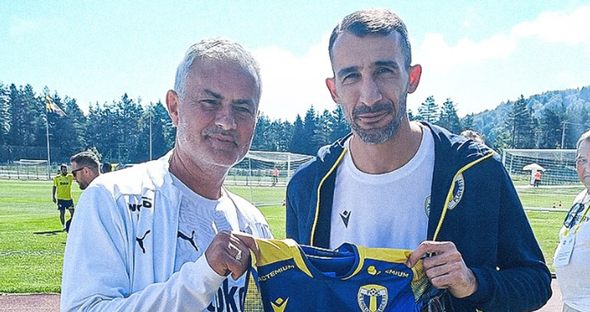 Mourinho și Dzeko au întors Petrolul » Amical de gală în Turcia, la debutul portughezului pe banca lui Fenerbahce