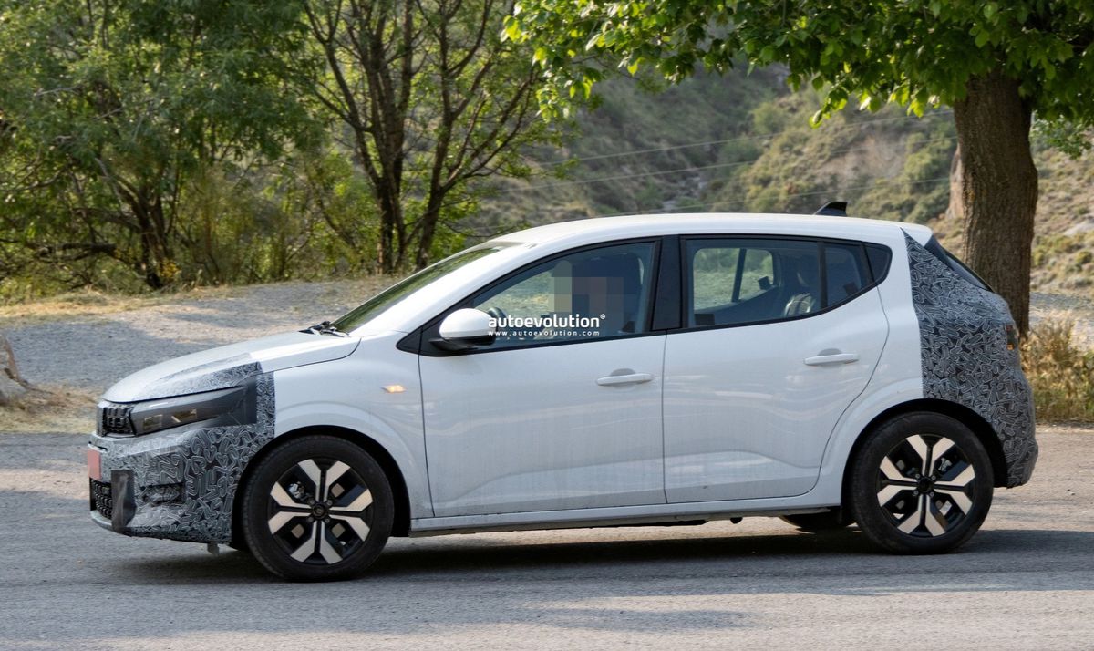 Noua mașină Dacia va fi lansată în curând: imaginile au scăpat pe net » Va fi mai ieftină decât Renault sau Peugeot