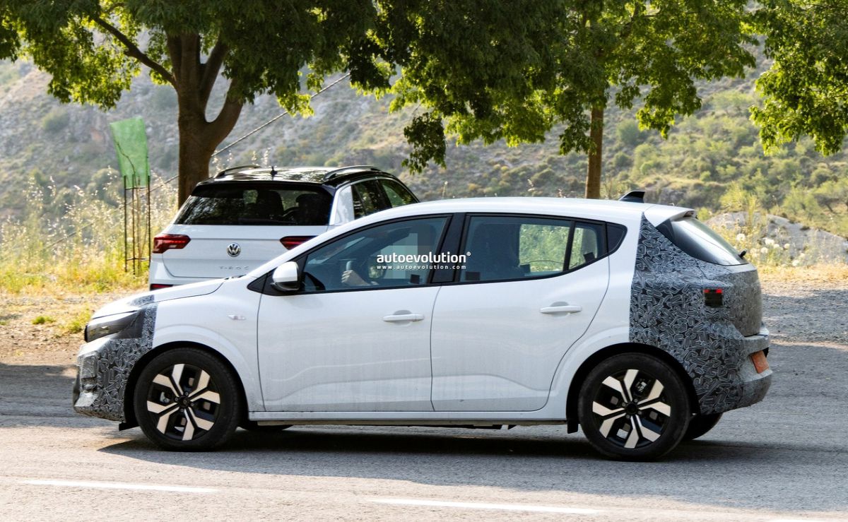 Noua mașină Dacia va fi lansată în curând: imaginile au scăpat pe net » Va fi mai ieftină decât Renault sau Peugeot