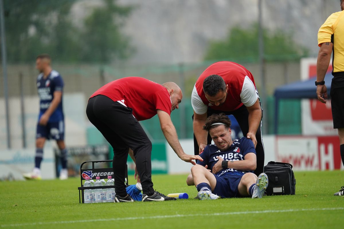 Mărturie halucinantă în scandalul-monstru din Superliga: „A intrat peste jucător în cameră și l-a îmbrâncit peste masă. Un ciob i-a intrat în spate, îi putea fi fatal!”