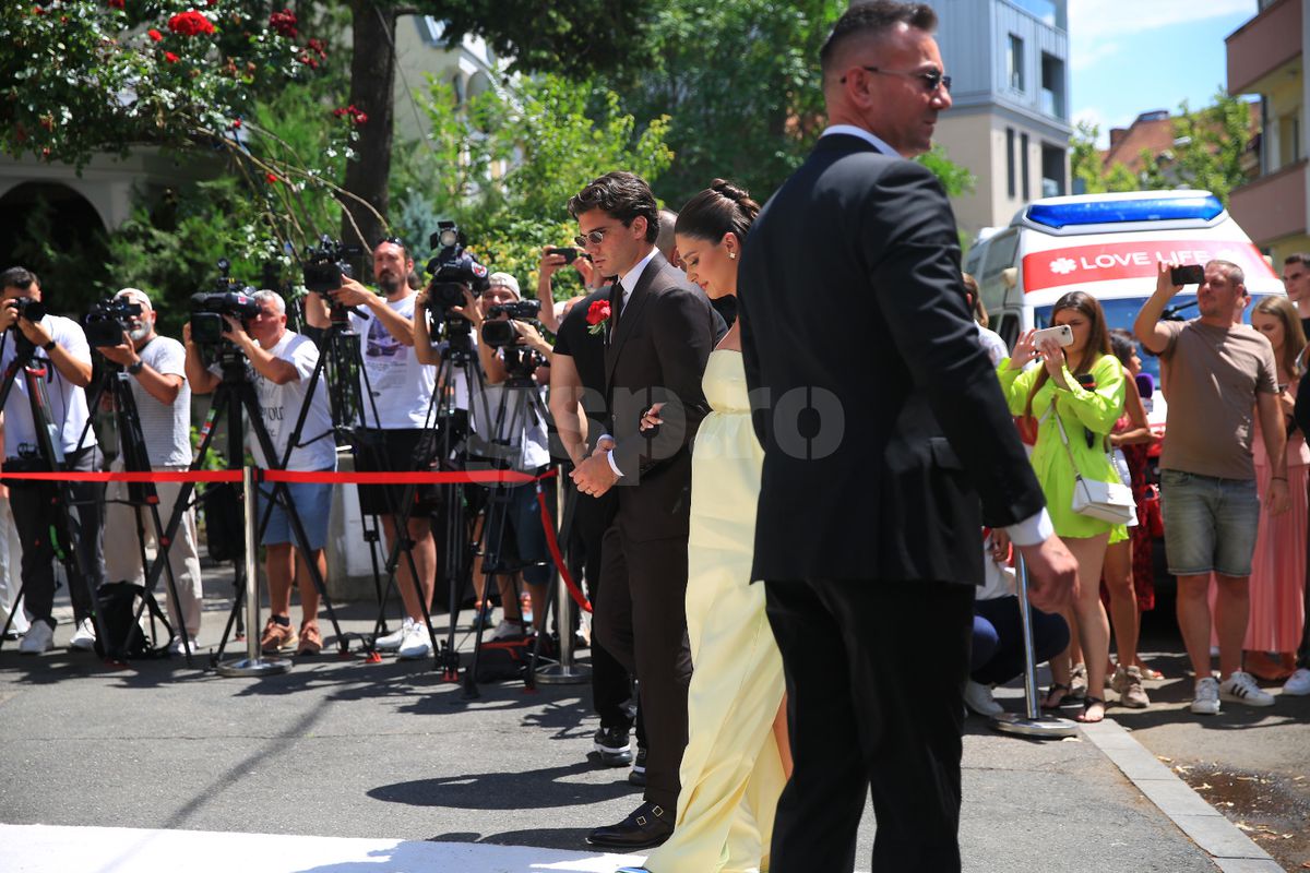 Kira Hagi a ajuns la biserica pentru slujba religioasa. Foto Ionuț Iordache