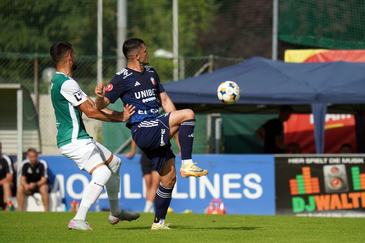 Mărturie halucinantă în scandalul-monstru din Superliga: „A intrat peste jucător în cameră și l-a îmbrâncit peste masă. Un ciob i-a intrat în spate, îi putea fi fatal!”