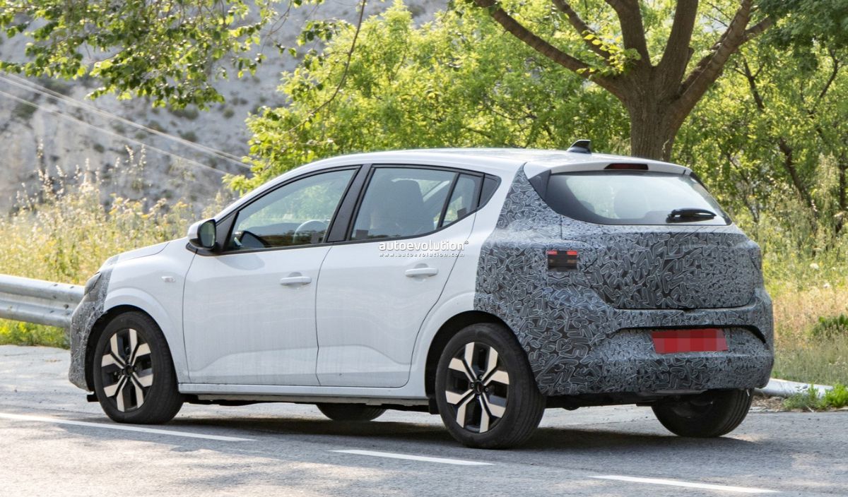 Imagini cu noua Dacia Sandero