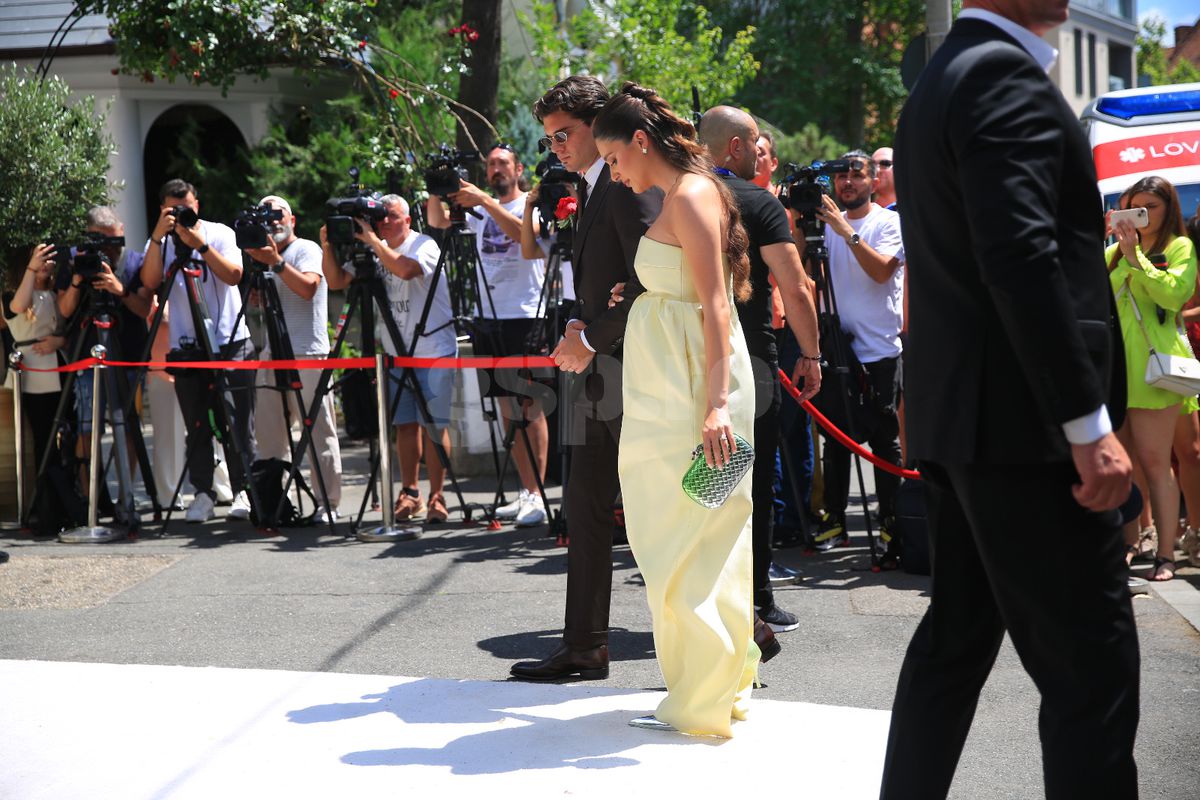 Kira Hagi a ajuns la biserica pentru slujba religioasa. Foto Ionuț Iordache