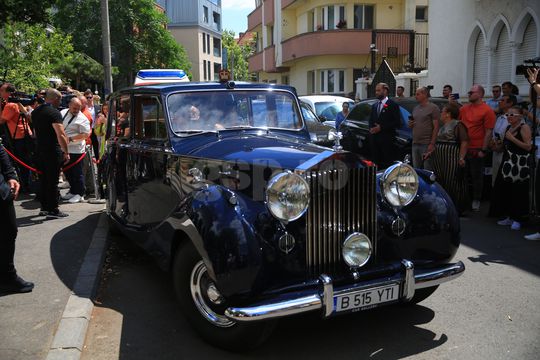 Kira Hagi a ajuns la biserica pentru slujba religioasa. Foto Ionuț Iordache (GSP.RO)