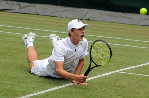 Cum a ajuns jucătorul de pe locul 719 pe tabloul principal de la Wimbledon » De ce va trebui să renunțe la un procent uriaș din banii câștigați