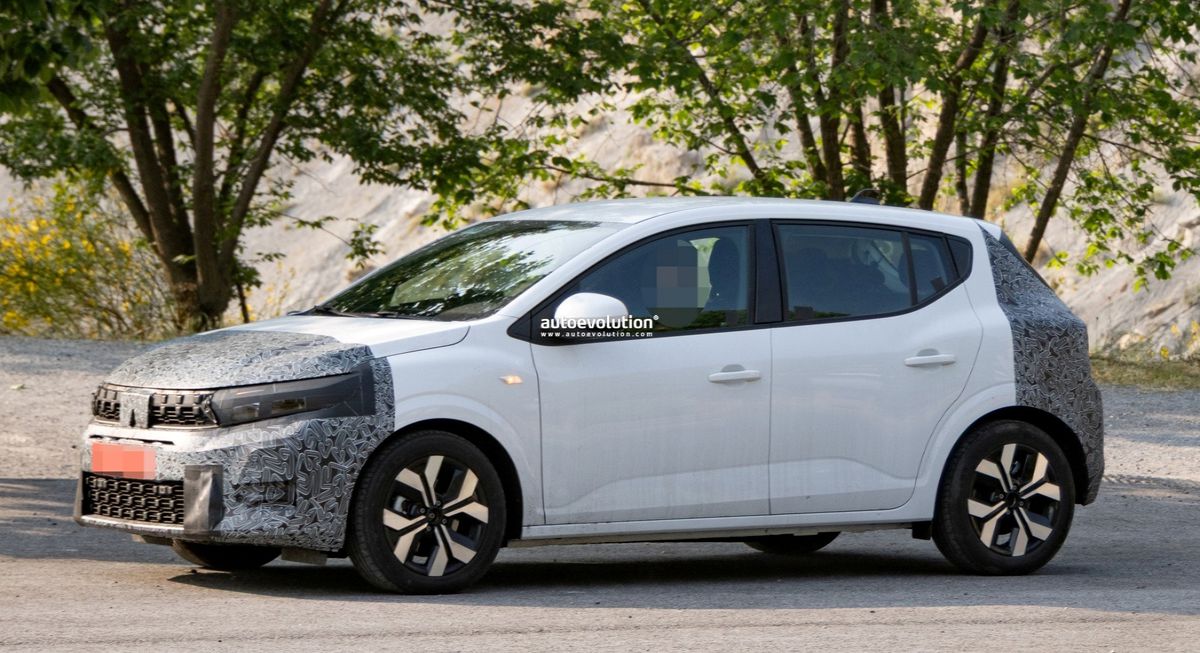 Imagini cu noua Dacia Sandero