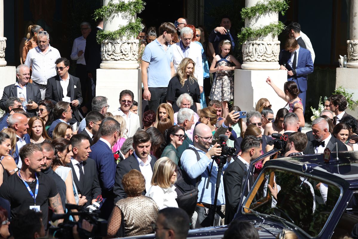 Imagini după cununia religioasă a Kirei Hagi cu Thomas Ferfelis