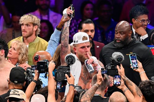 Jake Paul, victorie categorică în fața fostului campion mondial Julio Cesar Chavez Jr.