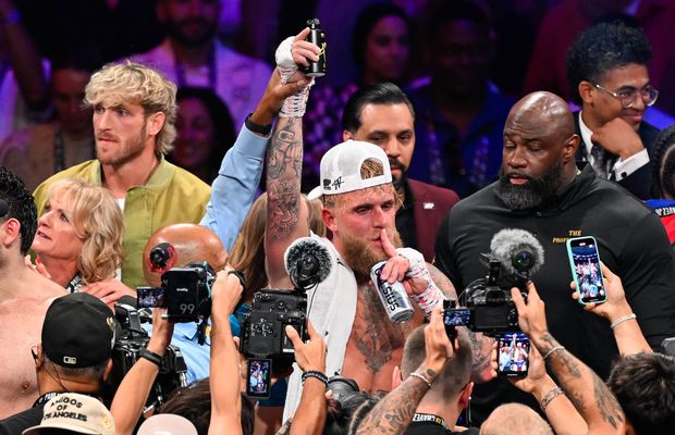 Jake Paul, victorie categorică în fața fostului campion mondial Julio Cesar Chavez Jr.