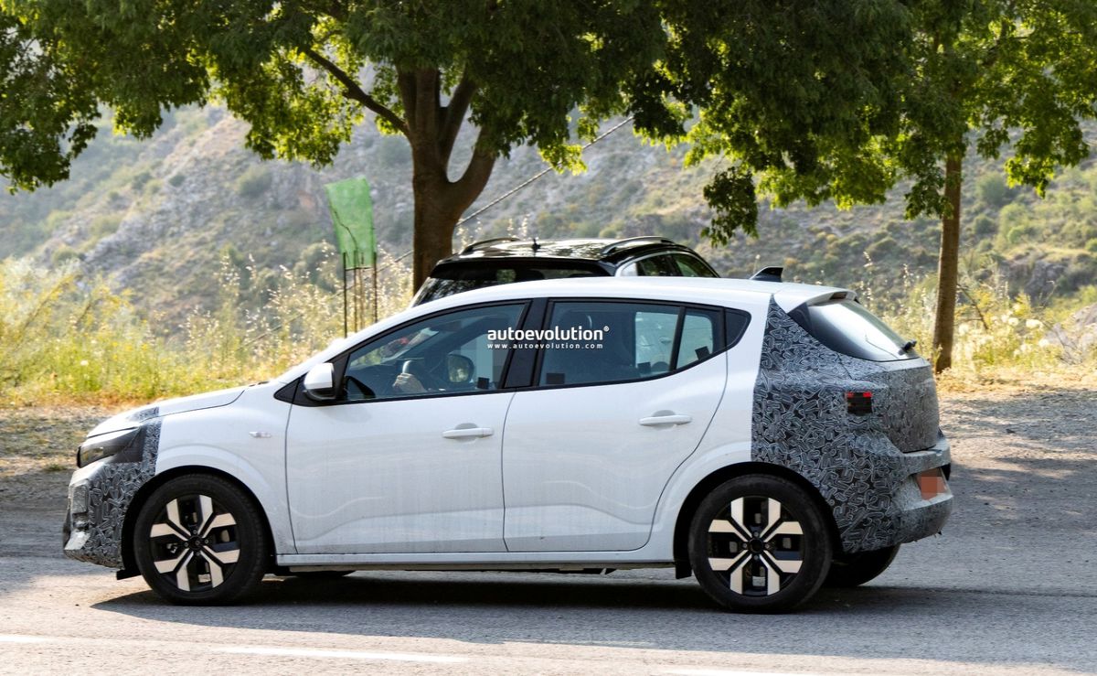 Noua mașină Dacia va fi lansată în curând: imaginile au scăpat pe net » Va fi mai ieftină decât Renault sau Peugeot