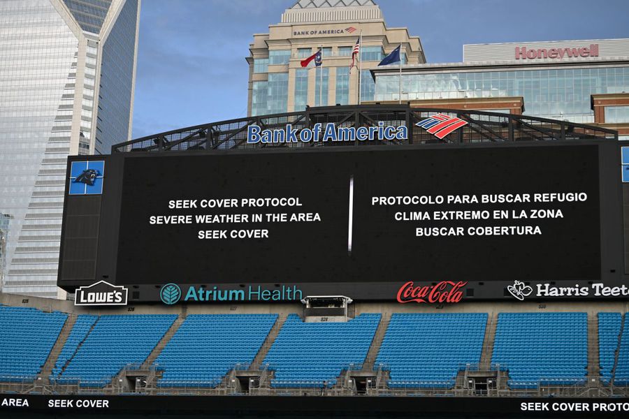 Mesajul afișat pe tabelele arenei din Charlotte spre finalul „optimii” Benfica - Chelsea 1-4 după prelungiri / Foto: Imago Thortura mondială în farsa americană