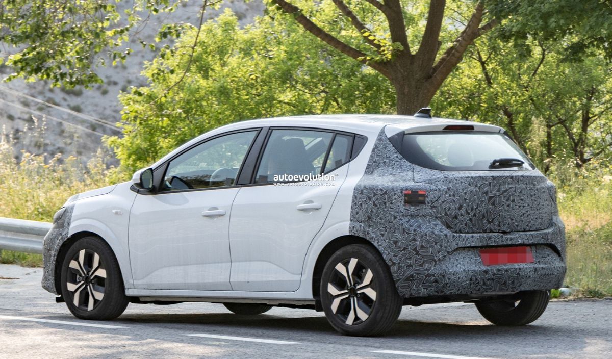 Noua mașină Dacia va fi lansată în curând: imaginile au scăpat pe net » Va fi mai ieftină decât Renault sau Peugeot