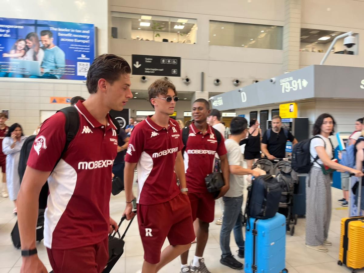 Rapid a plecat în Austria » Abia a fost transferat și a urcat în avion
