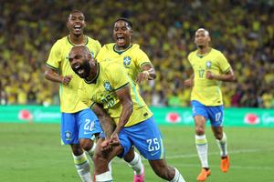 Fotbalistul Braziliei și-a spus povestea: „Munceam la piață, spălam mașini, prietenii mă puneau să fur, să iau droguri”