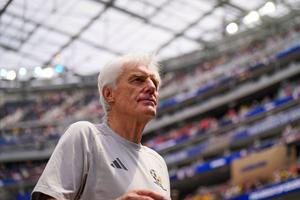 După eșecul din șaisprezecimi, Hugo Broos a făcut anunțul despre viitorul său: „Cu siguranță”