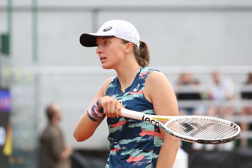 Iga Swiatek (21 de ani, 1 WTA) a fost învinsă de Caroline Garcia (28 de ani, 45 WTA), scor 1-6, 6-1, 4-6, în sferturile de finală ale turneului de la Varșovia.  / FOTO: Imago