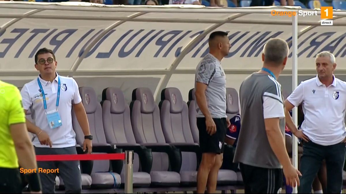 Conflict între antrenori în Liga 1, imediat după fluierul final: „N-am înțeles, îmi certa un jucător!”