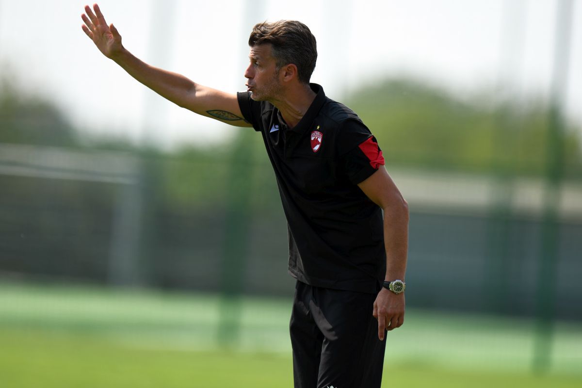 Burcă, primele nemulțumiri la Dinamo » Conducerea îl liniștește: „Se va întâmpla asta cu certitudine”