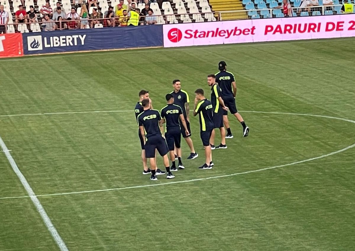 Elias Charalambous ca Reghecampf! Premieră la FCSB după 7 ani