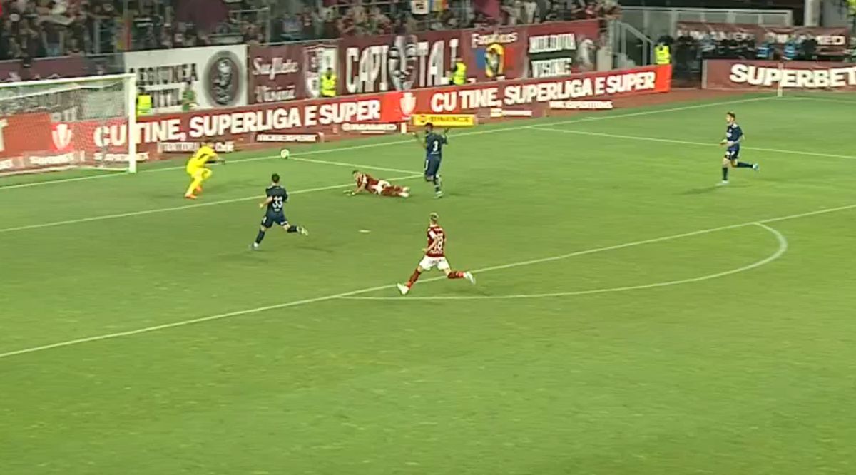 Un fost arbitru a analizat faza în care Rapid a cerut penalty » Verdict categoric