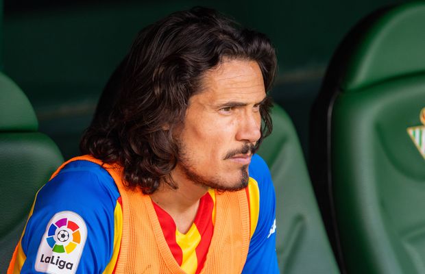 Edinson Cavani părăsește Europa » Cu cine va semna după despărțirea de Valencia