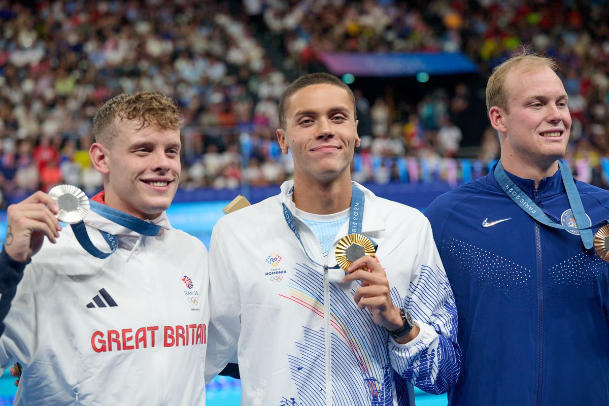 Ce a făcut David Popovici, imediat după medalia de aur cucerită la Jocurile Olimpice: „Nu știu dacă ați observat...”