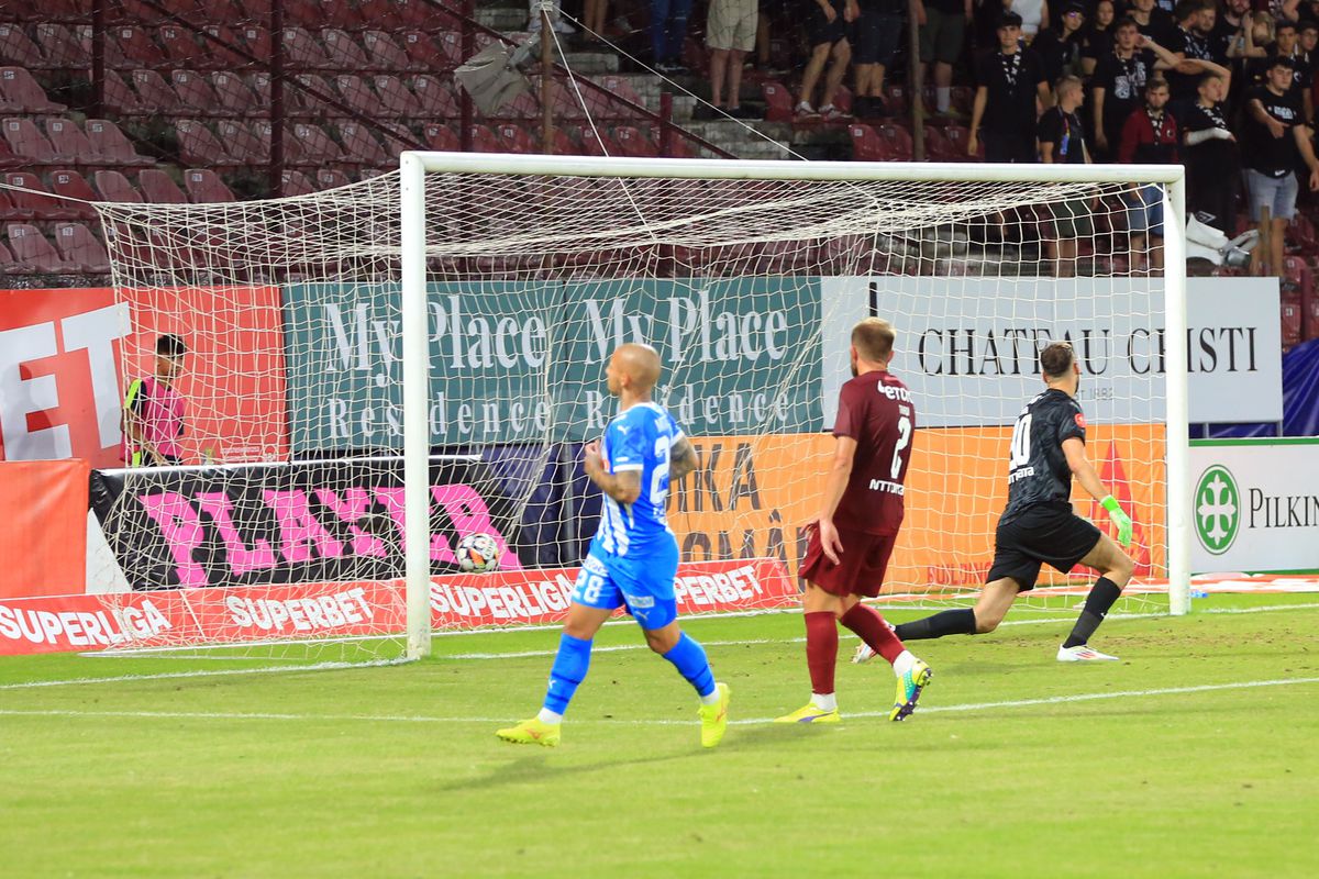 L-a învinețit pe Mitriță » Palma lui Ajeti i-a provocat un hematom serios vedetei Universității Craiova