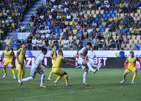 Petrolul - Rapid » Giuleștenii trimit în bară în minutul 5