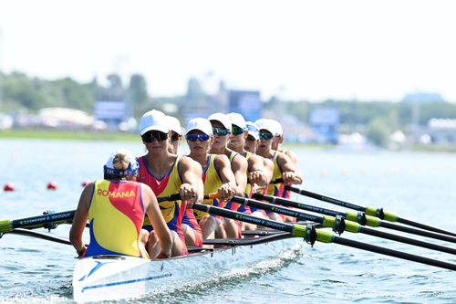 Barca feminină de 8 plus 1 a Românie merge direct în finala olimpică Foto: COSR