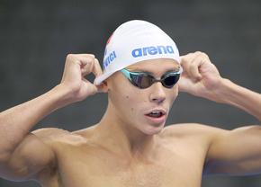 Cine transmite la TV finala lui David Popovici la 200m liber