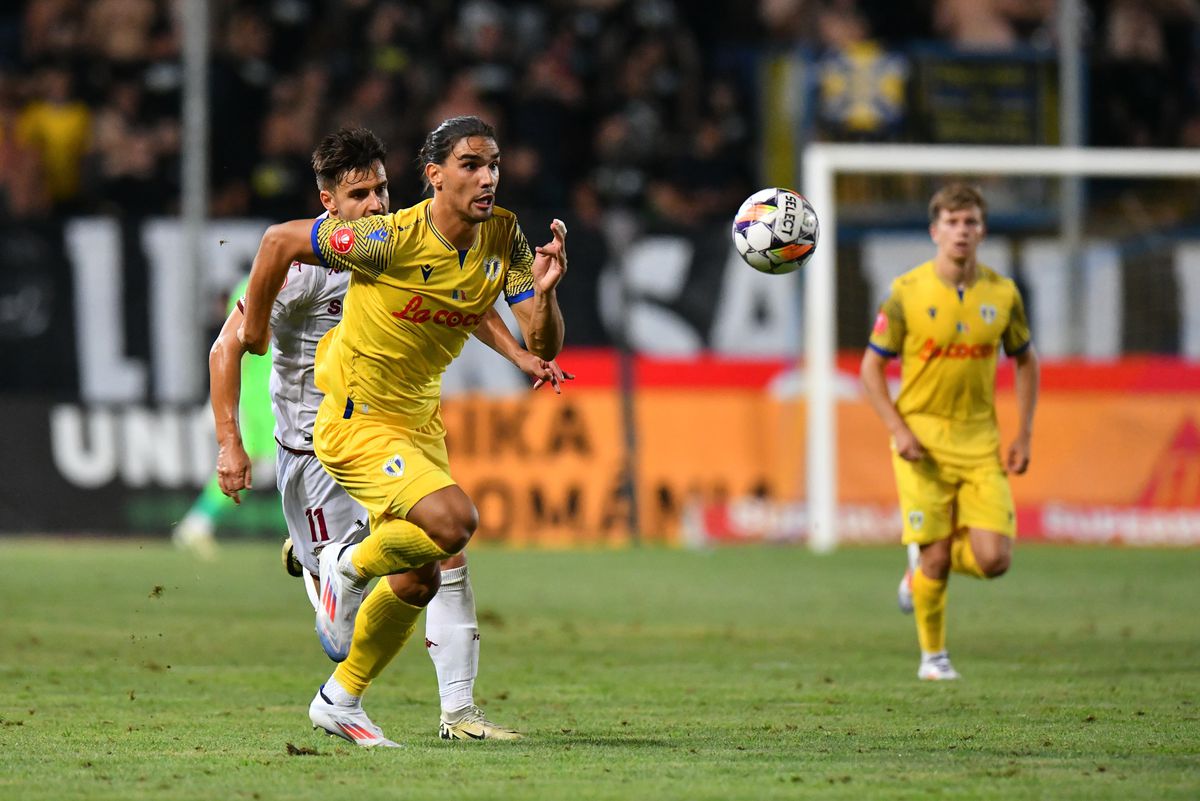 Unde „a dispărut” Viorel Moldovan, în timp ce Rapid a intrat în vrie » Șucu s-a simțit dator să explice: „Știm că aveți întrebări”