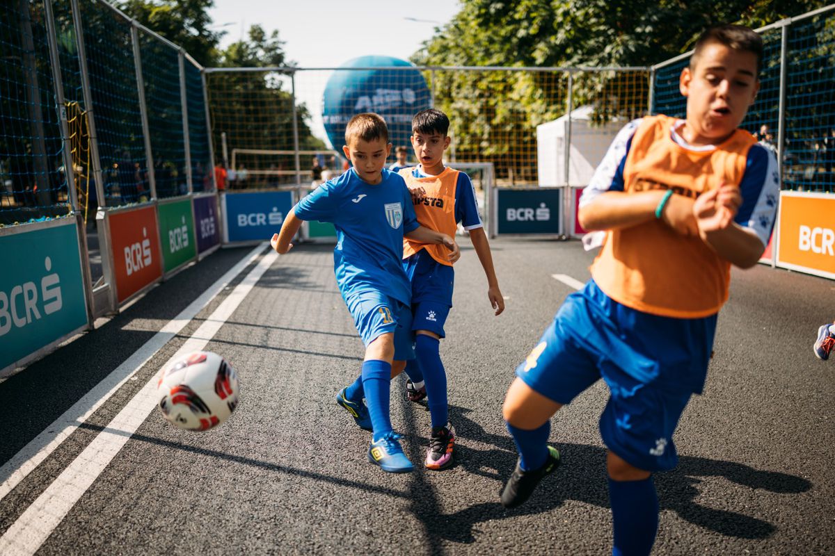 Ploieștiul a făcut show pe bulevard la Sport Arena Streetball » 90 de echipe și peste 320 de jucători au jucat baschet 3x3