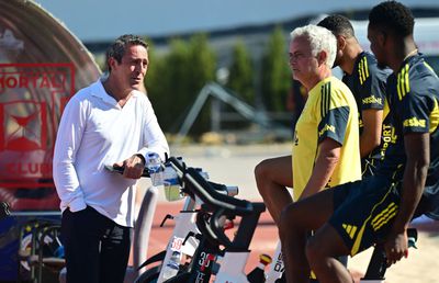 Beții cu Jose Mourinho? Bașkanul lui Fenerbahce reacționează: „Este un om plictisitor”