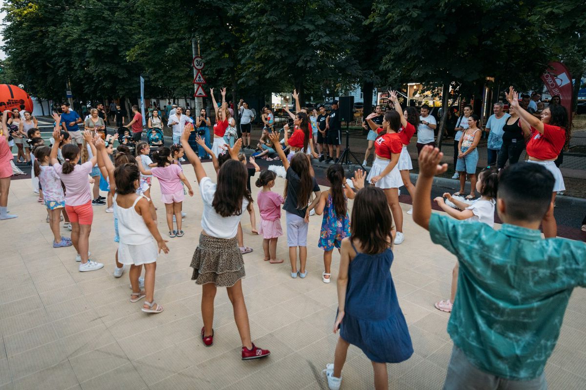 Ploieștiul a făcut show pe bulevard la Sport Arena Streetball » 90 de echipe și peste 320 de jucători au jucat baschet 3x3