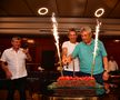Imagini memorabile de la petrecerea lui Mircea Lucescu! George Copos a „rupt ariciul” buzunarului și a aruncat timid cu bani în lăutari