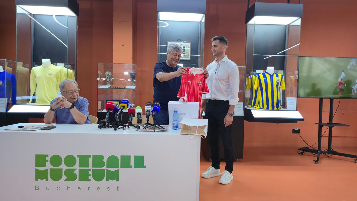 Mircea Lucescu, la Muzeul Fotbalului, în ziua în care a împlinit 80 de ani