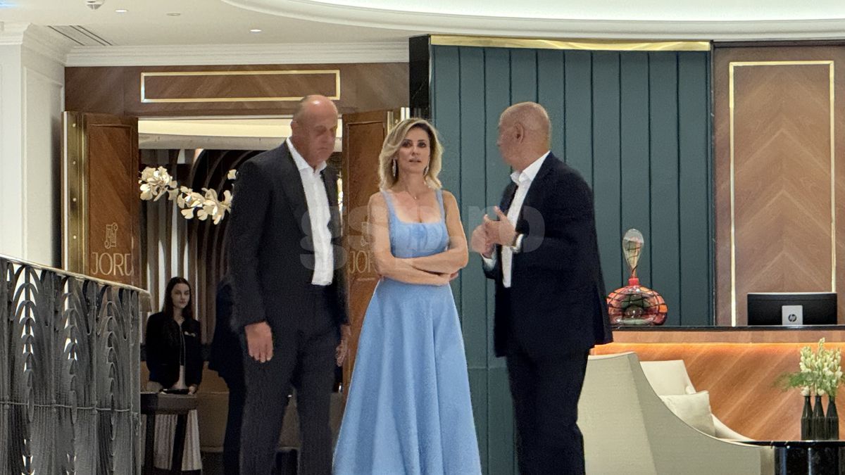 Petrecere VIP în cinstea lui Mircea Lucescu cu nume grele din politică și din fotbal! Cum a apărut Diana Șucu și ce meniu de 5 stele au primit invitații