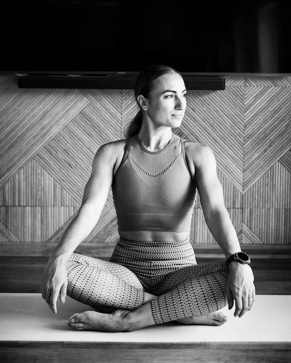 Anca Bucur - La feminin