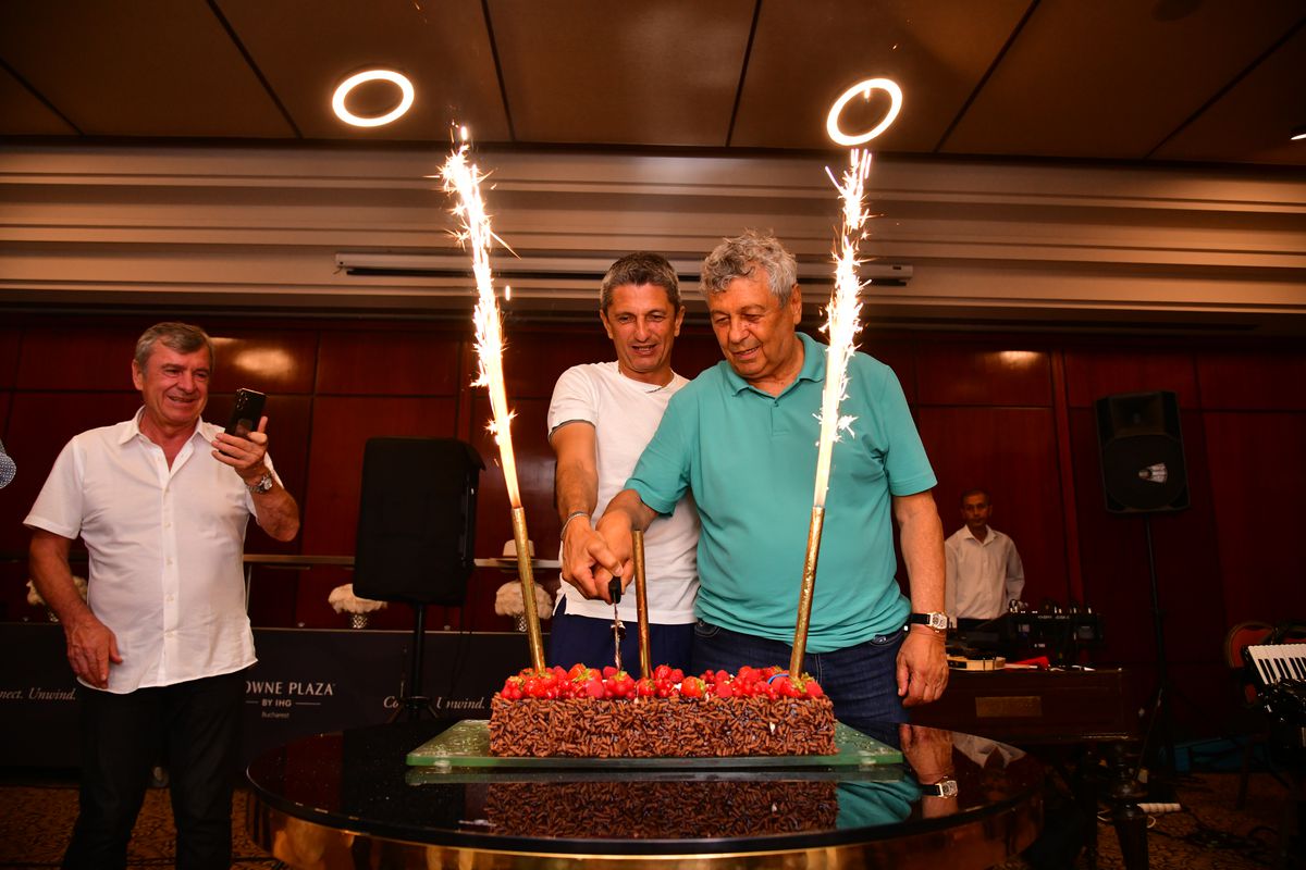 L-au făcut pe Copos să scoată banii! Imagini printre mese de la petrecerea lui Mircea Lucescu » Momentul care a declanșat o criză de râs