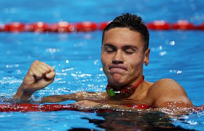 29 iulie, ziua înotului românesc! Coincidență remarcabilă după aurul câștigat de David Popovici la Singapore + performanța unică în istorie