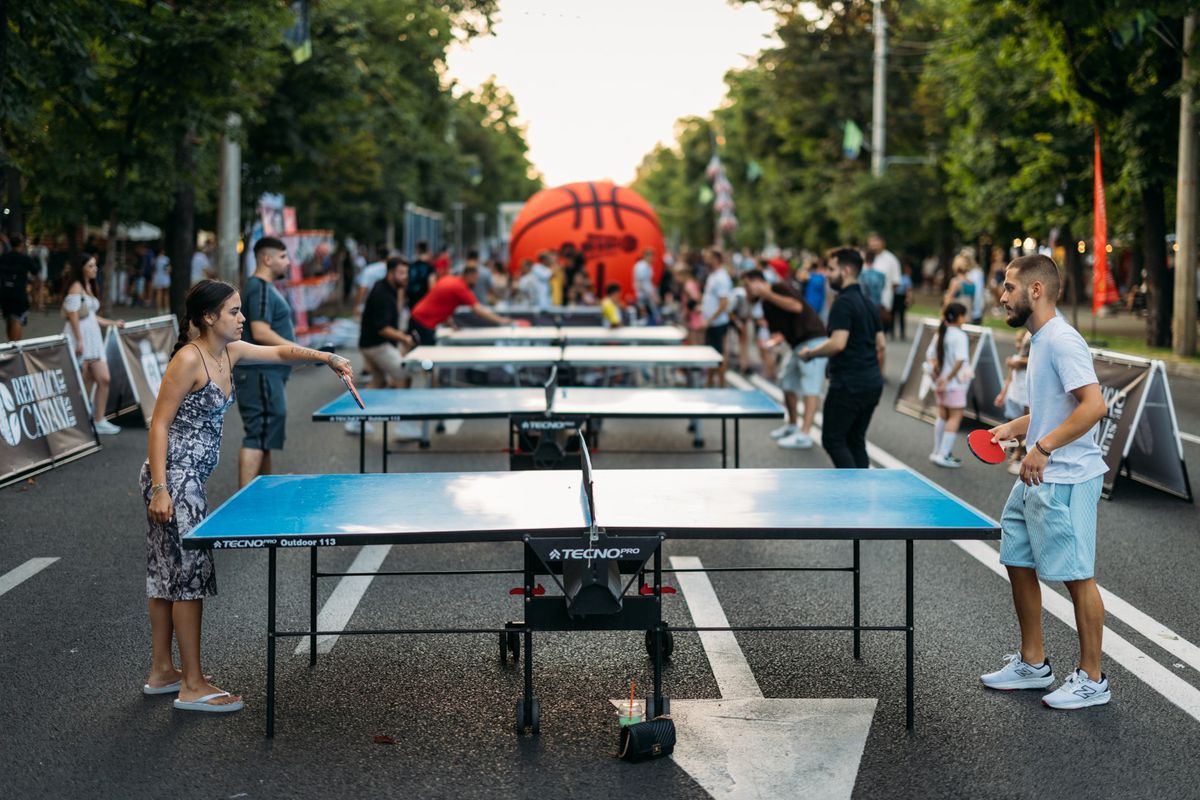 Ploieștiul a făcut show pe bulevard la Sport Arena Streetball » 90 de echipe și peste 320 de jucători au jucat baschet 3x3