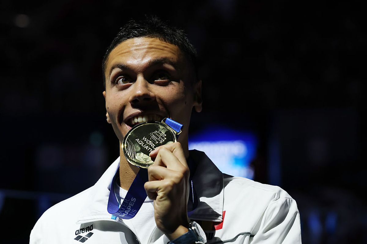 David Popovici, campion mondial la 200 de metri liber în Singapore