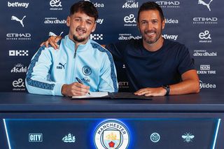 Manchester City a învins-o pe Newcastle pentru transferul portarului-minune: 16 goluri în 45 de meciuri!