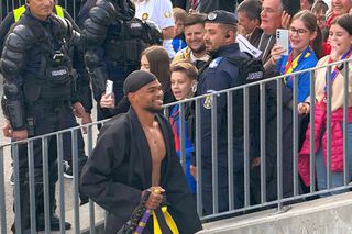 Gigi Becali: „Îl las gratis pe Edjouma la ei! Nu mai vreau niciun ban”